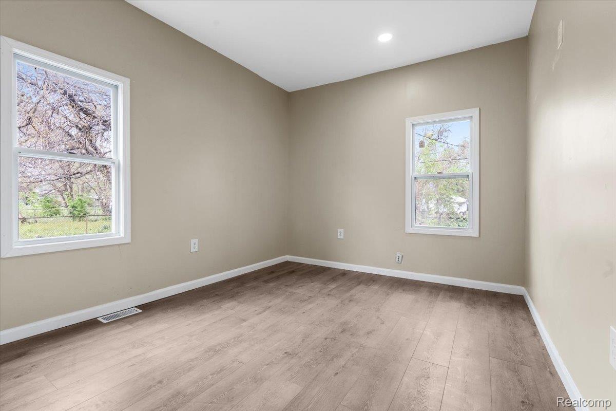 18030 Mackay Street Property Photo 23
