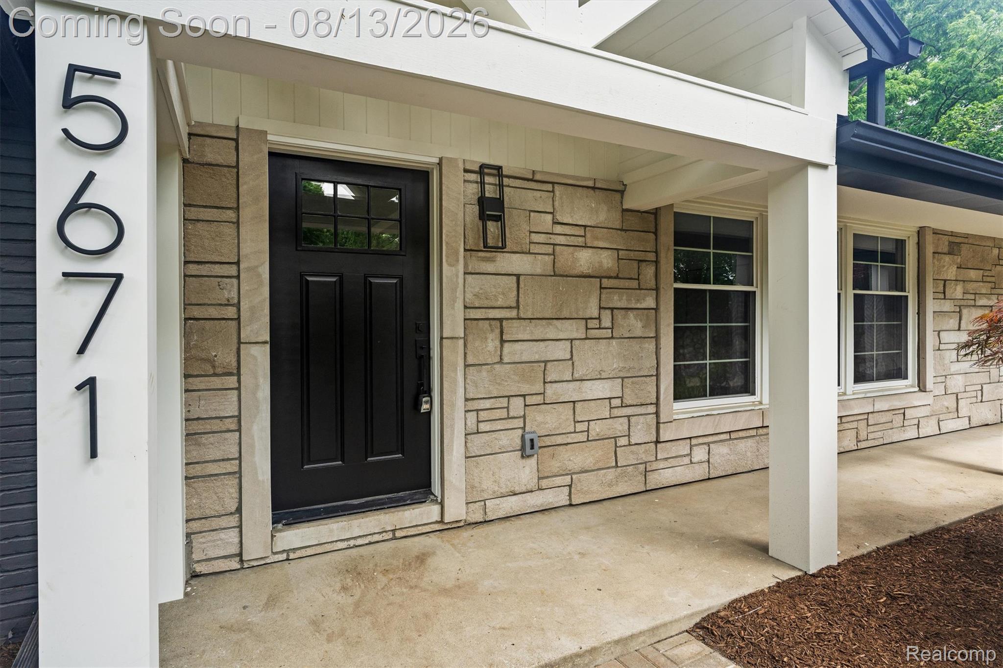 5671 Shadow Lane Property Photo 4