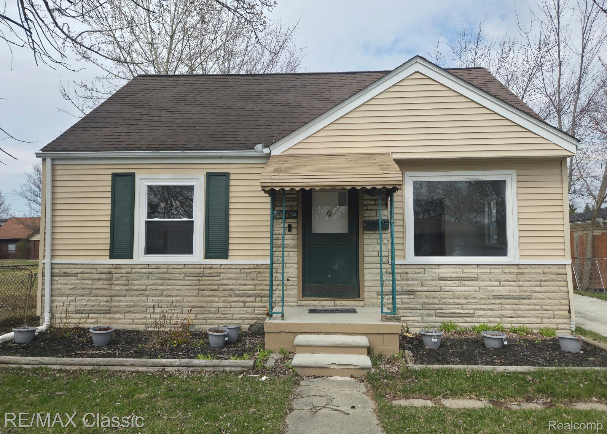 13849 Leonard Avenue Property Photo 1