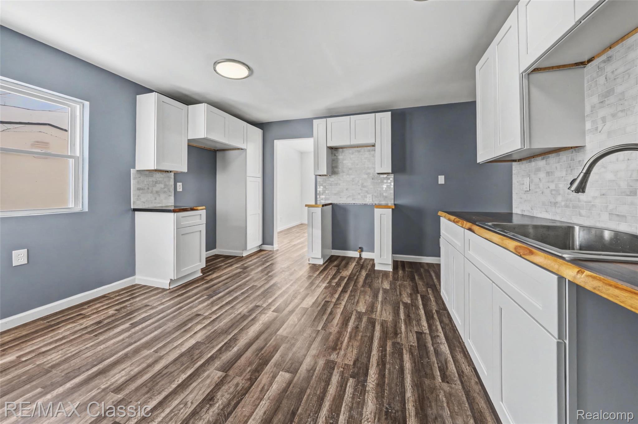 13849 Leonard Avenue Property Photo 3