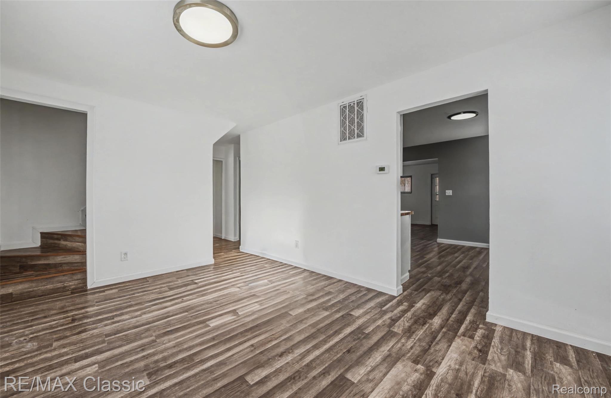 13849 Leonard Avenue Property Photo 10