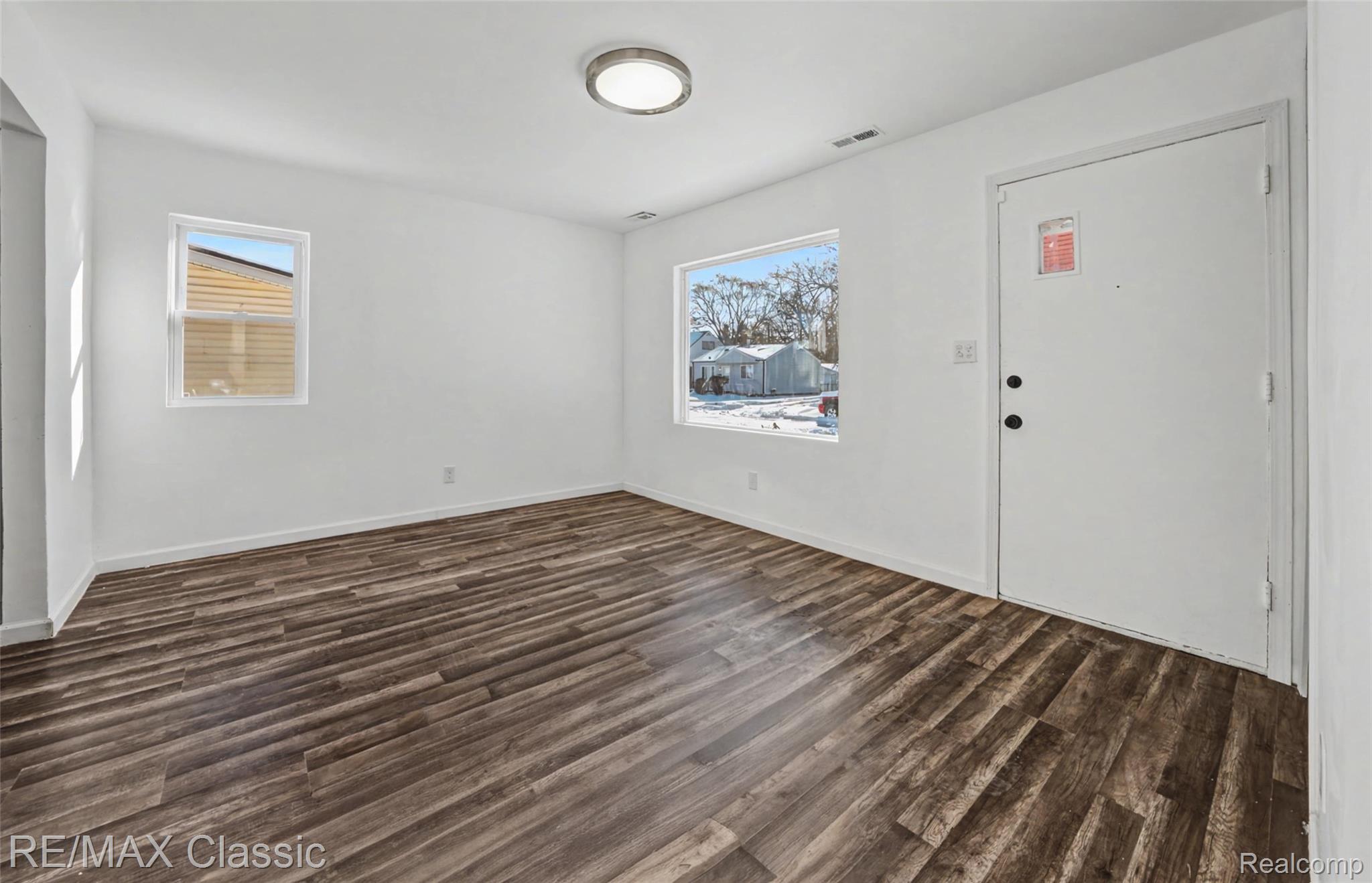 13849 Leonard Avenue Property Photo 12