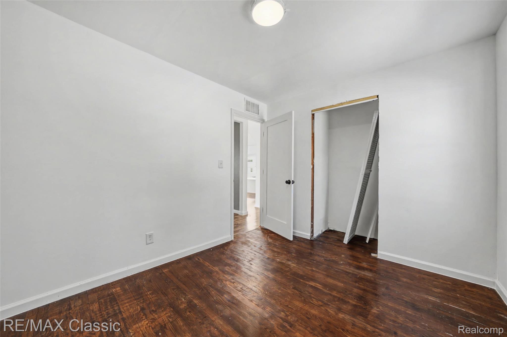 13849 Leonard Avenue Property Photo 16