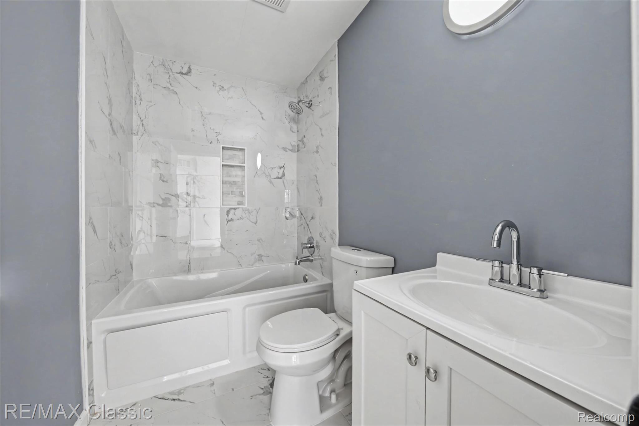 13849 Leonard Avenue Property Photo 23