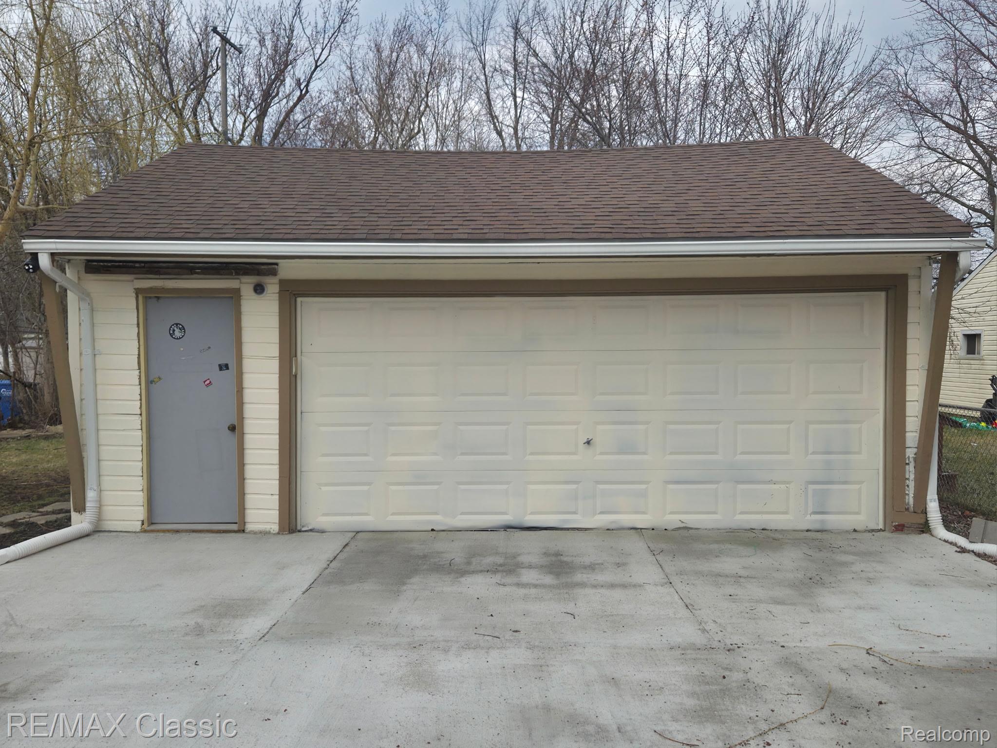 13849 Leonard Avenue Property Photo 26