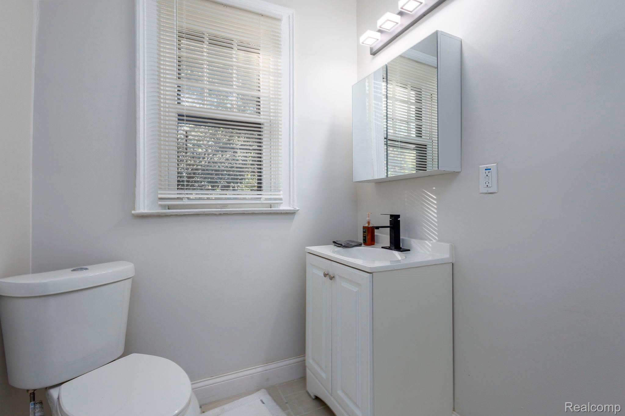 8129 E Lafayette Street Property Photo 33