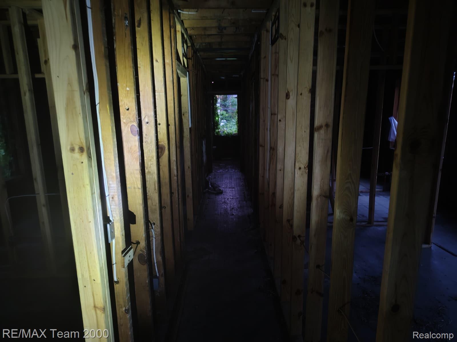 3262 Tuxedo Street Property Photo 11