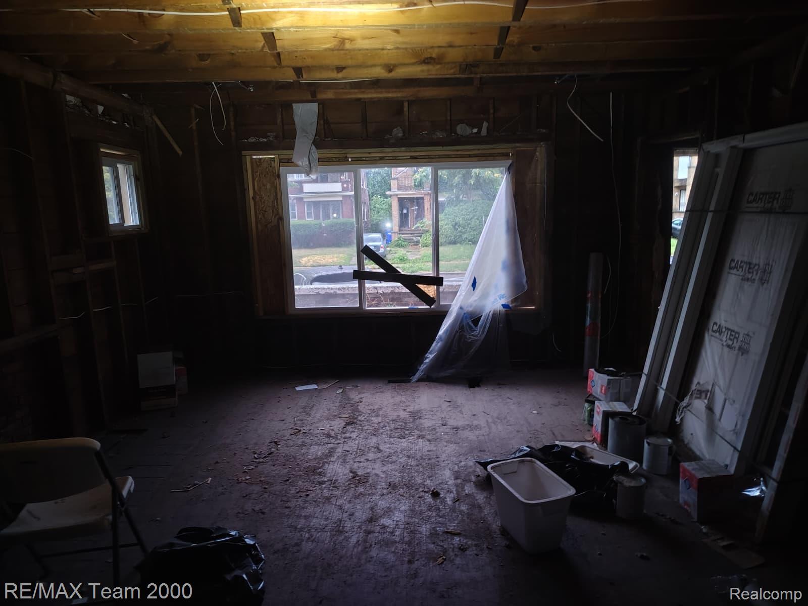3262 Tuxedo Street Property Photo 12