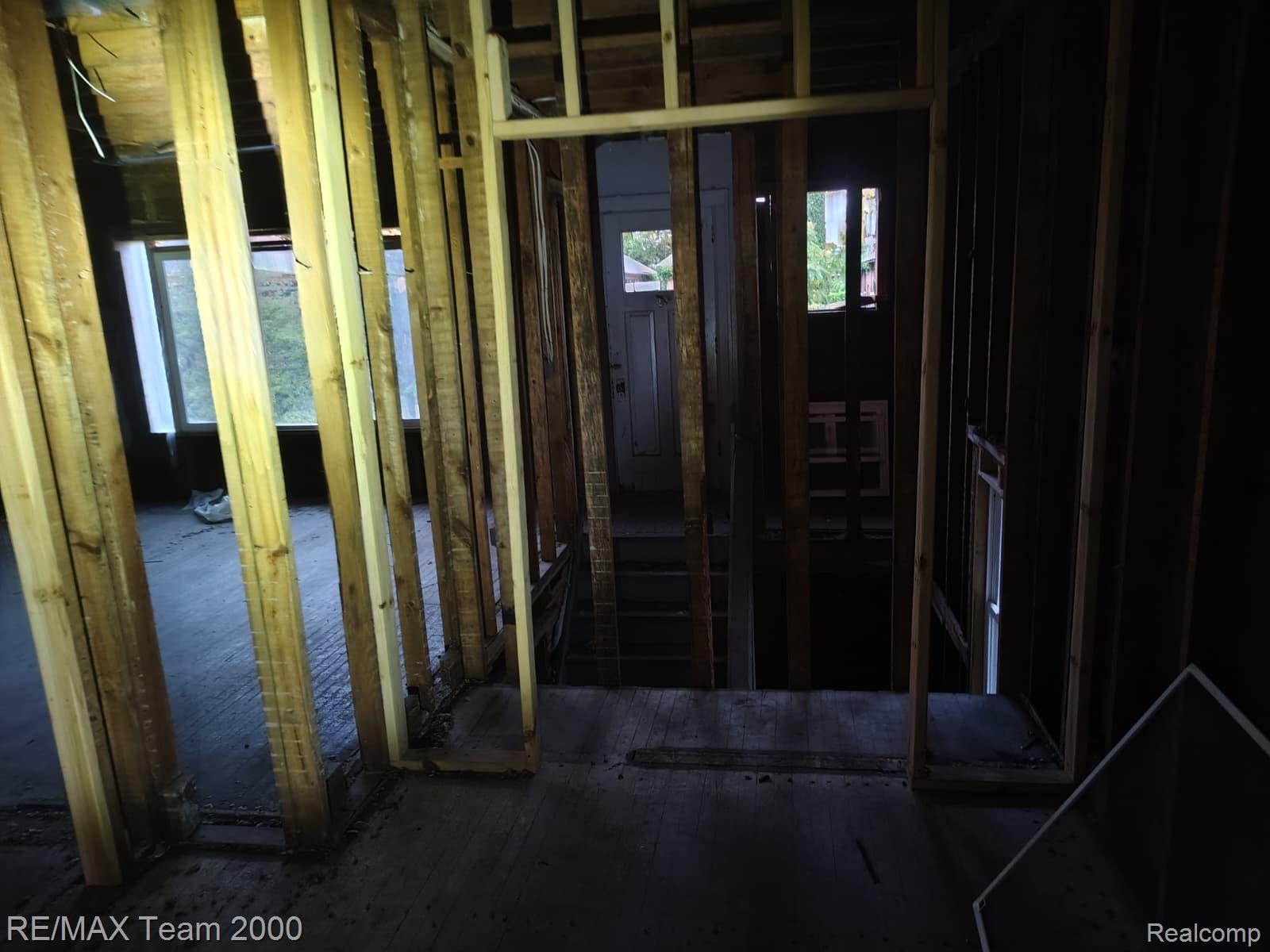 3262 Tuxedo Street Property Photo 14