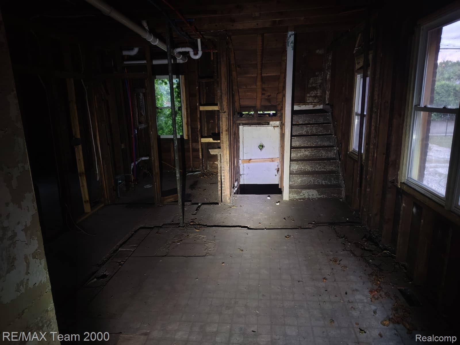 3262 Tuxedo Street Property Photo 15