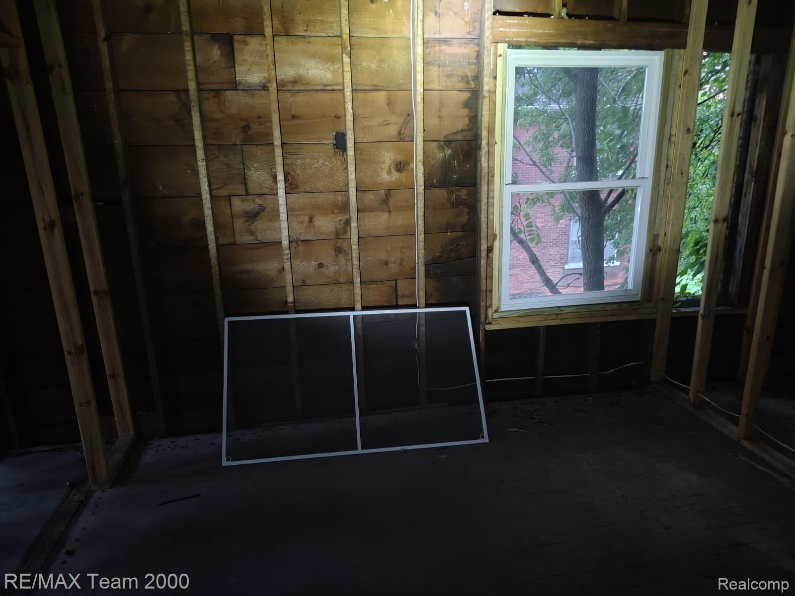 3262 Tuxedo Street Property Photo 16