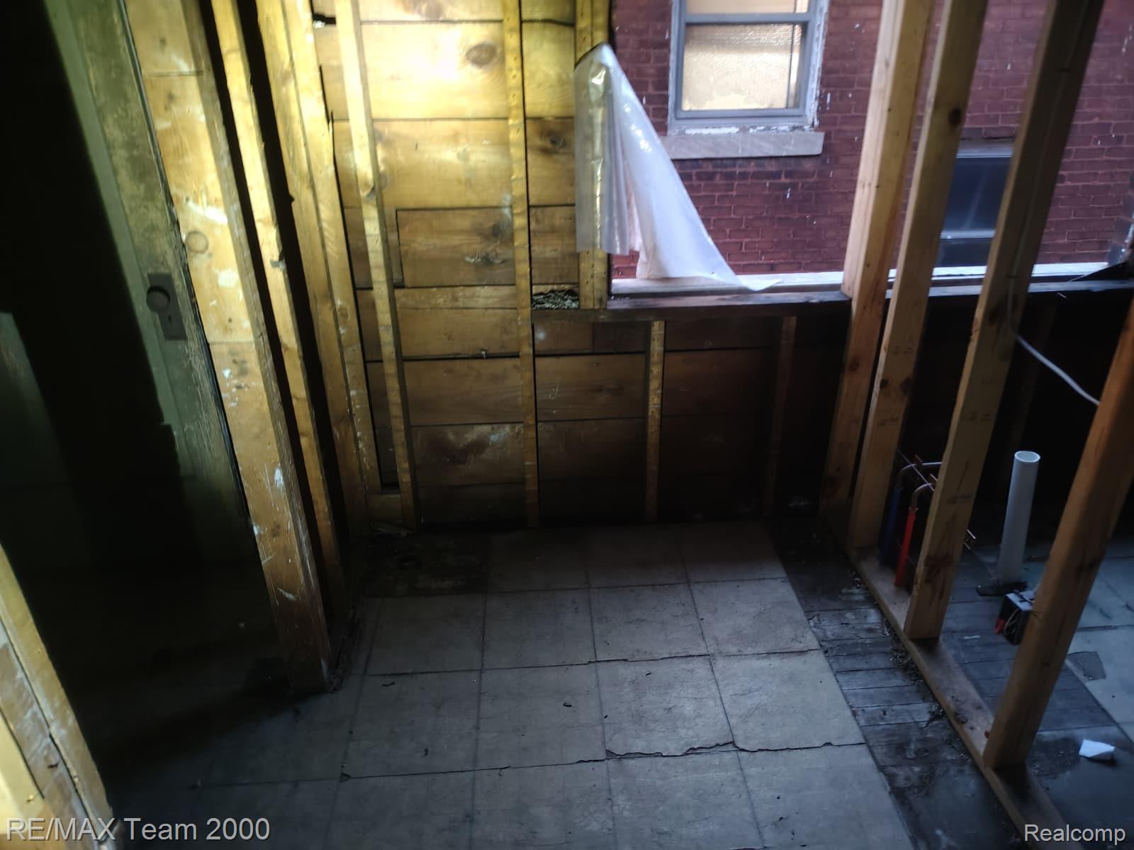 3262 Tuxedo Street Property Photo 29