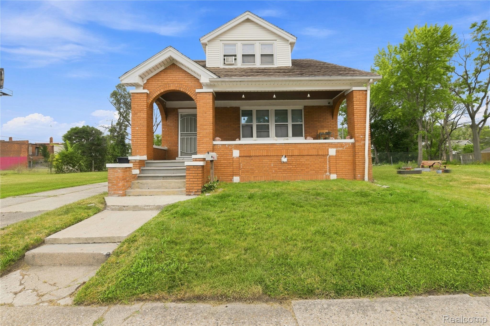 7620 E Brentwood Street Property Photo 1