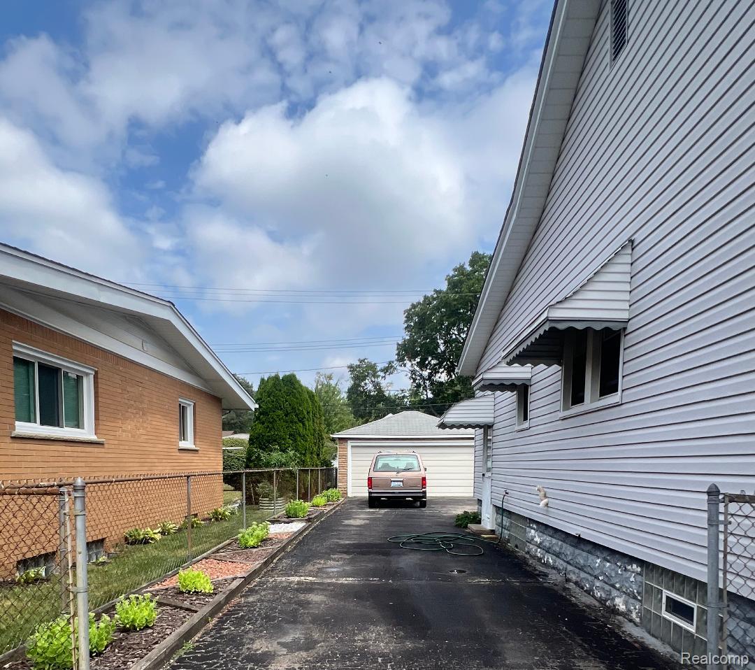 149 Roth Boulevard Property Photo 19