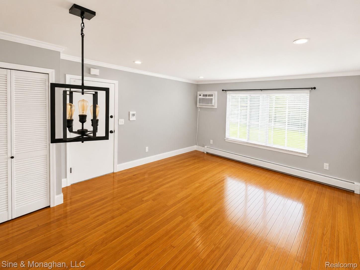 433 Miller Avenue 203 Property Photo 2
