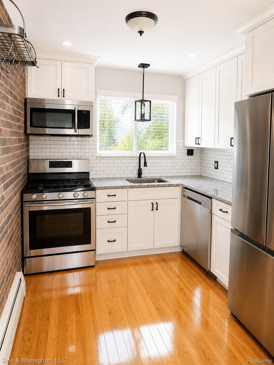 433 Miller Avenue 203 Property Photo 4