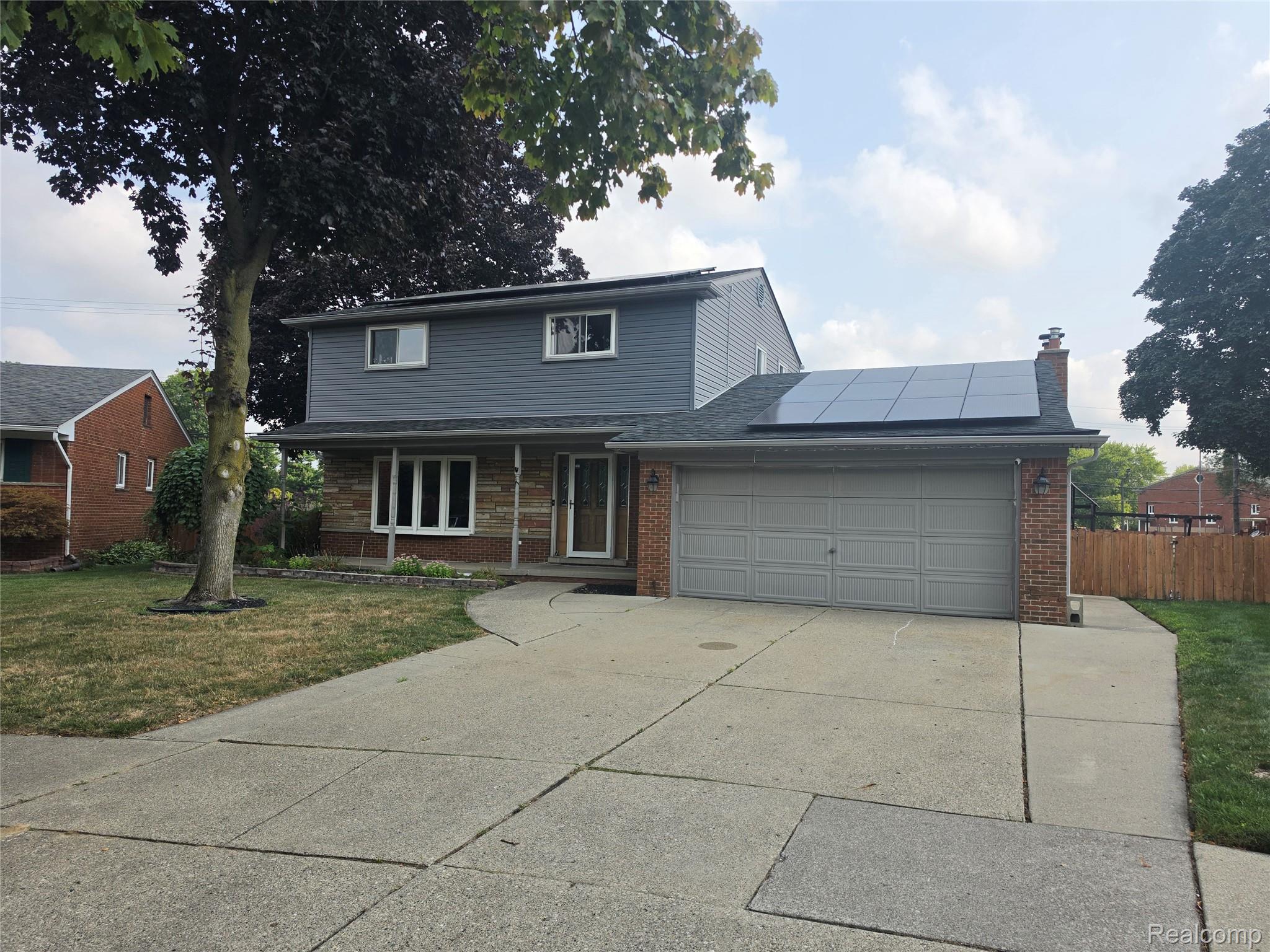 17312 Midway Avenue Property Photo 1