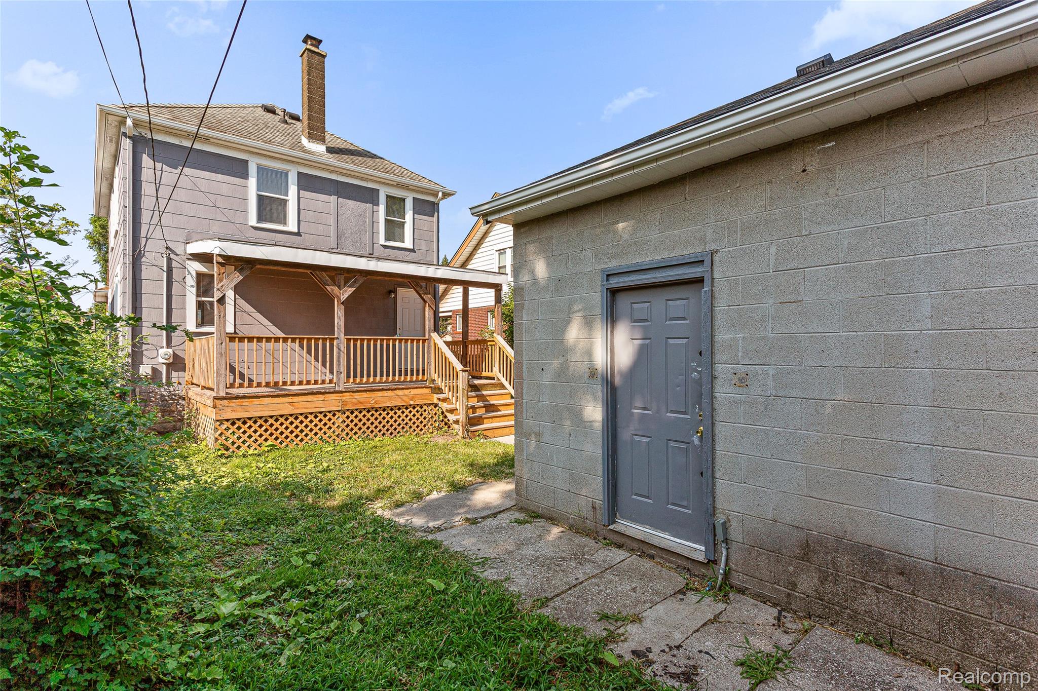107 Elm Street Property Photo 7