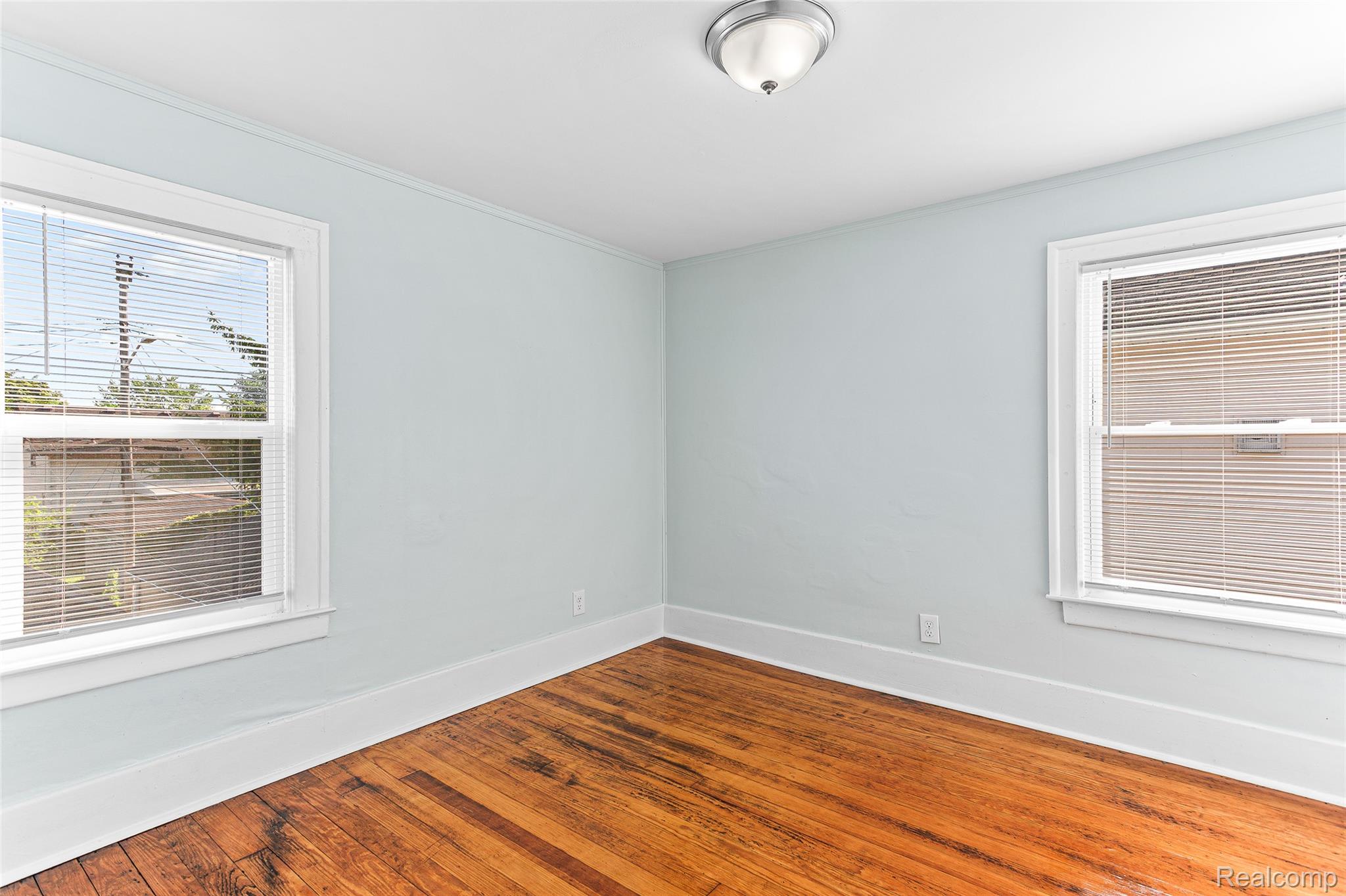 107 Elm Street Property Photo 24