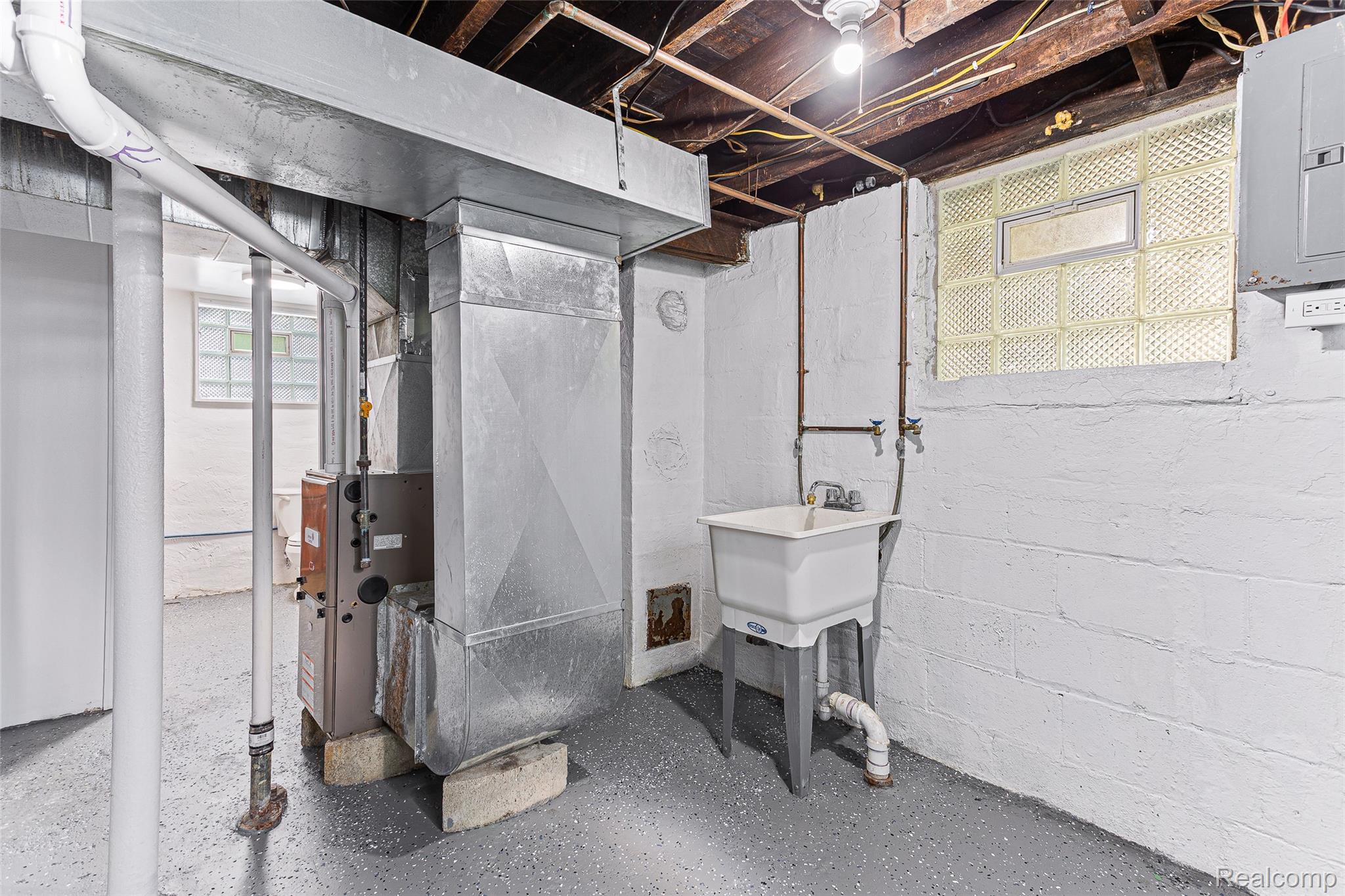 107 Elm Street Property Photo 34