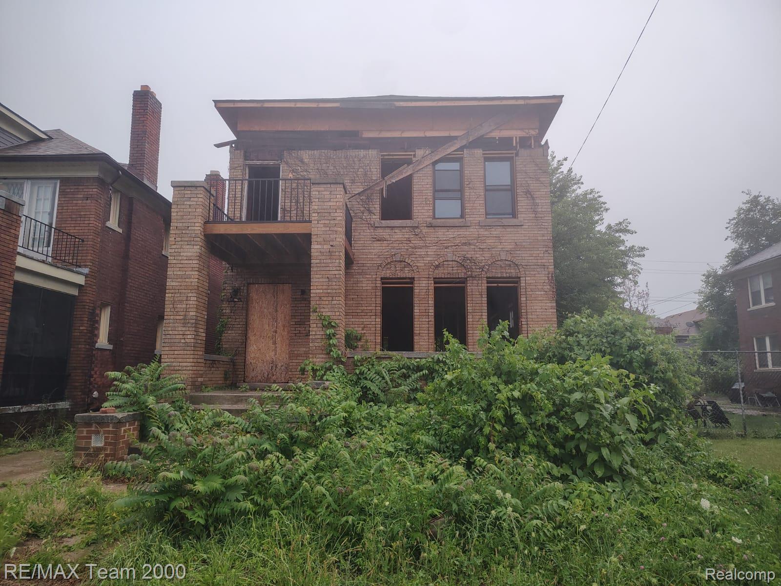 3243 Tuxedo Drive Property Photo 1