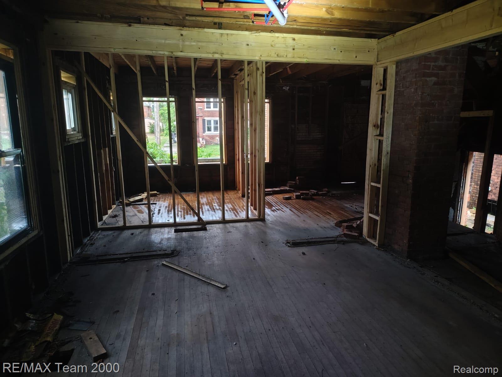 3243 Tuxedo Drive Property Photo 12