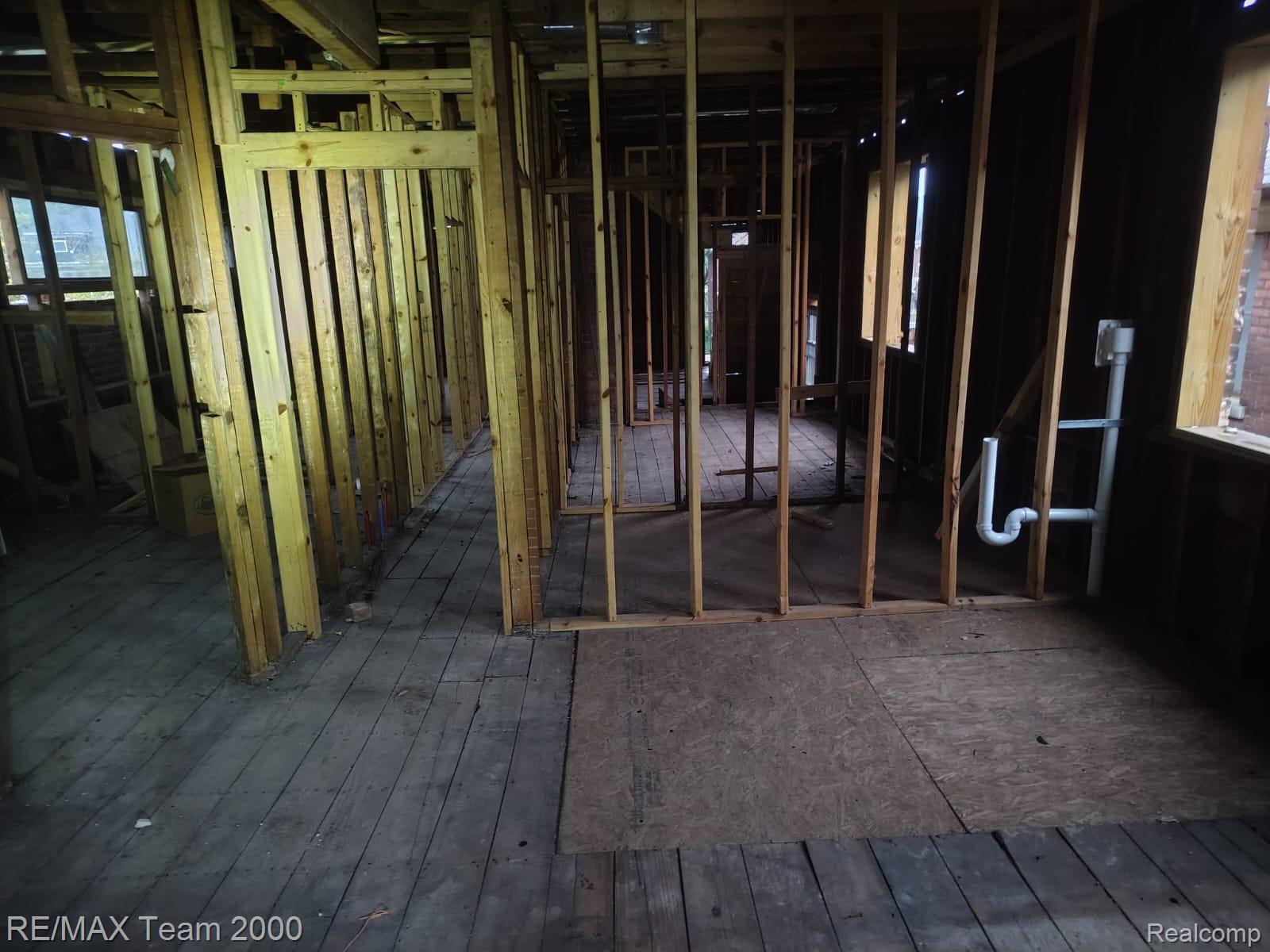 3243 Tuxedo Drive Property Photo 13