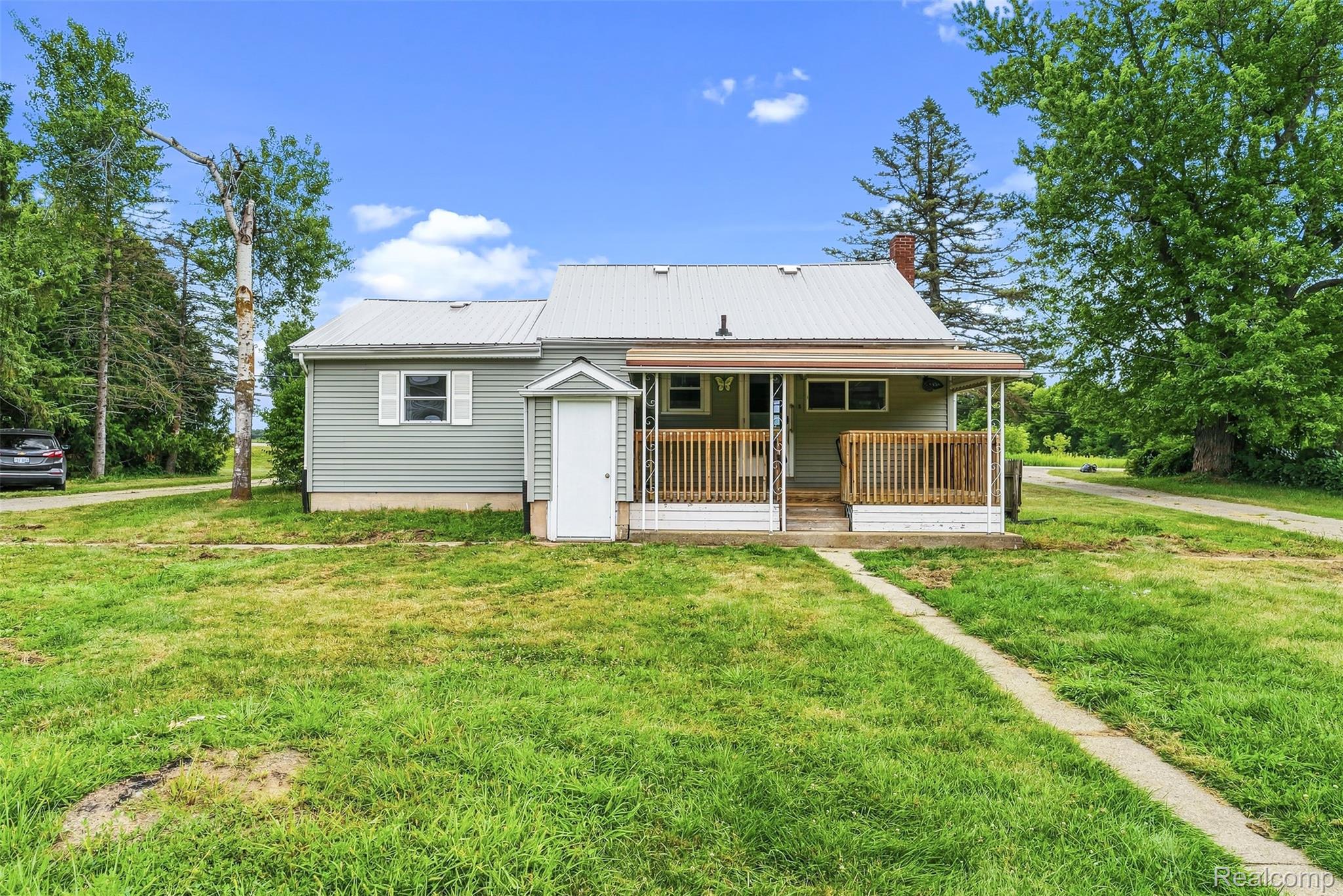 6163 N State Road Property Photo 32
