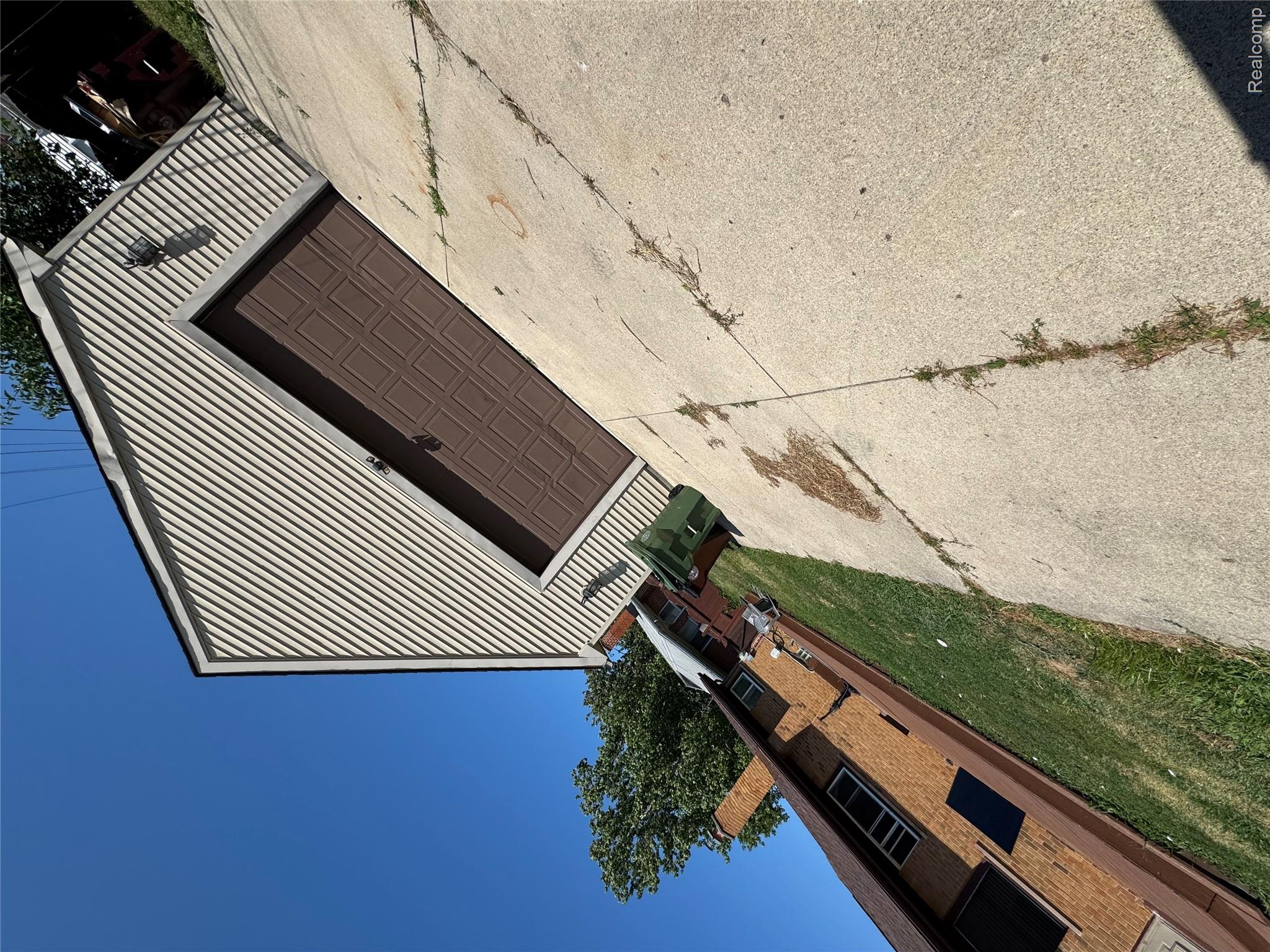 13093 Edison Street Property Photo 11