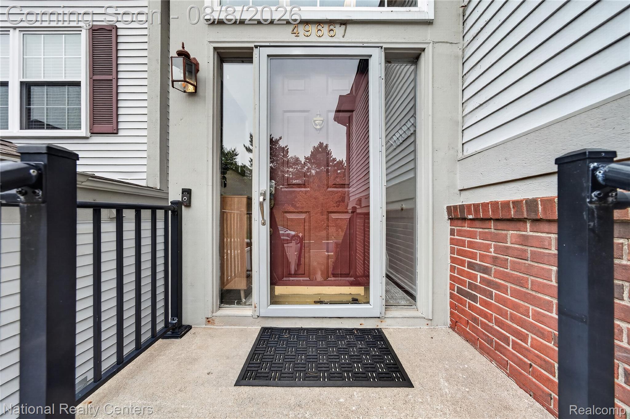 49667 Draper Circle Property Photo 1