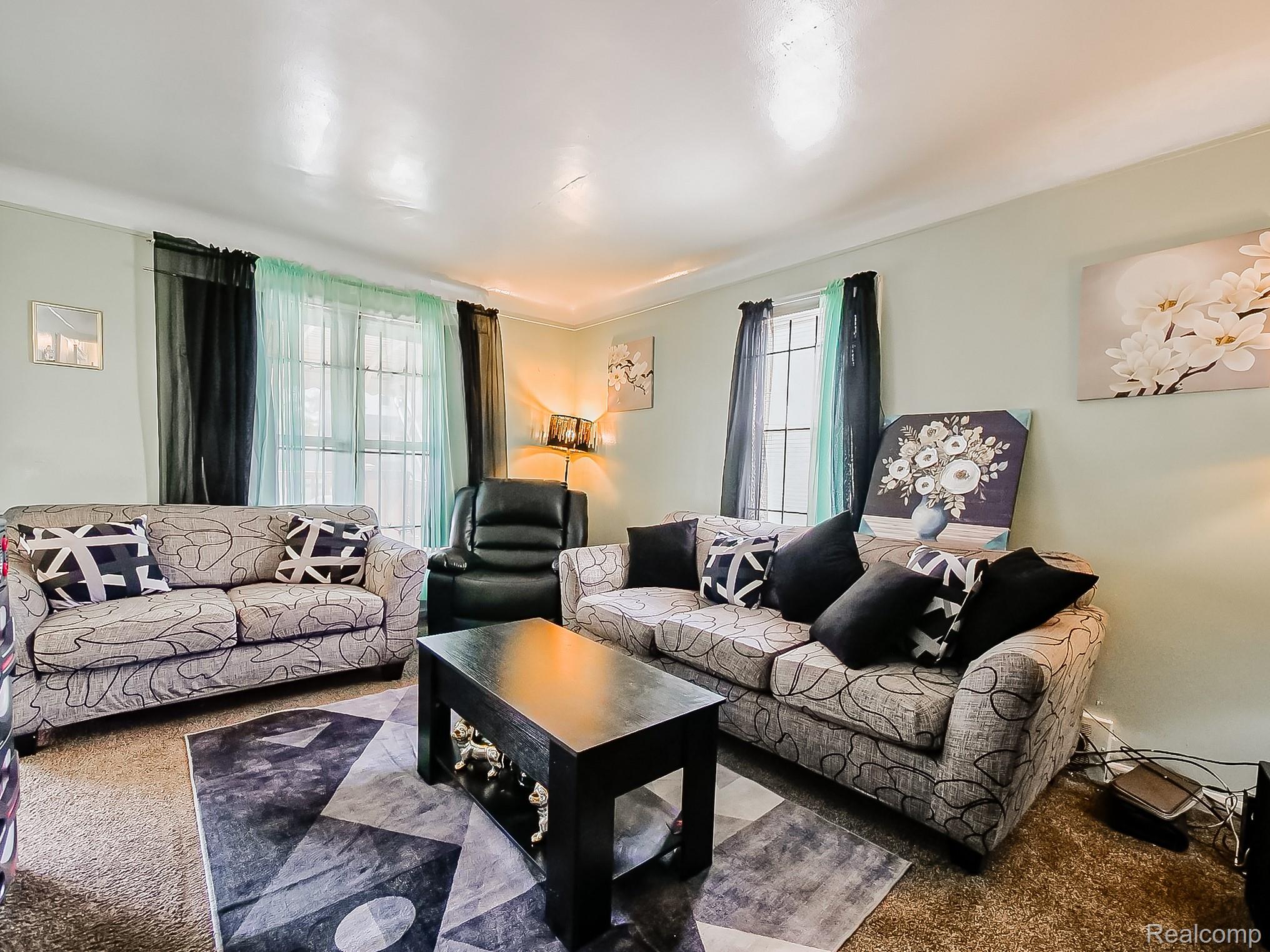 12877 Ardmore Street Property Photo 3