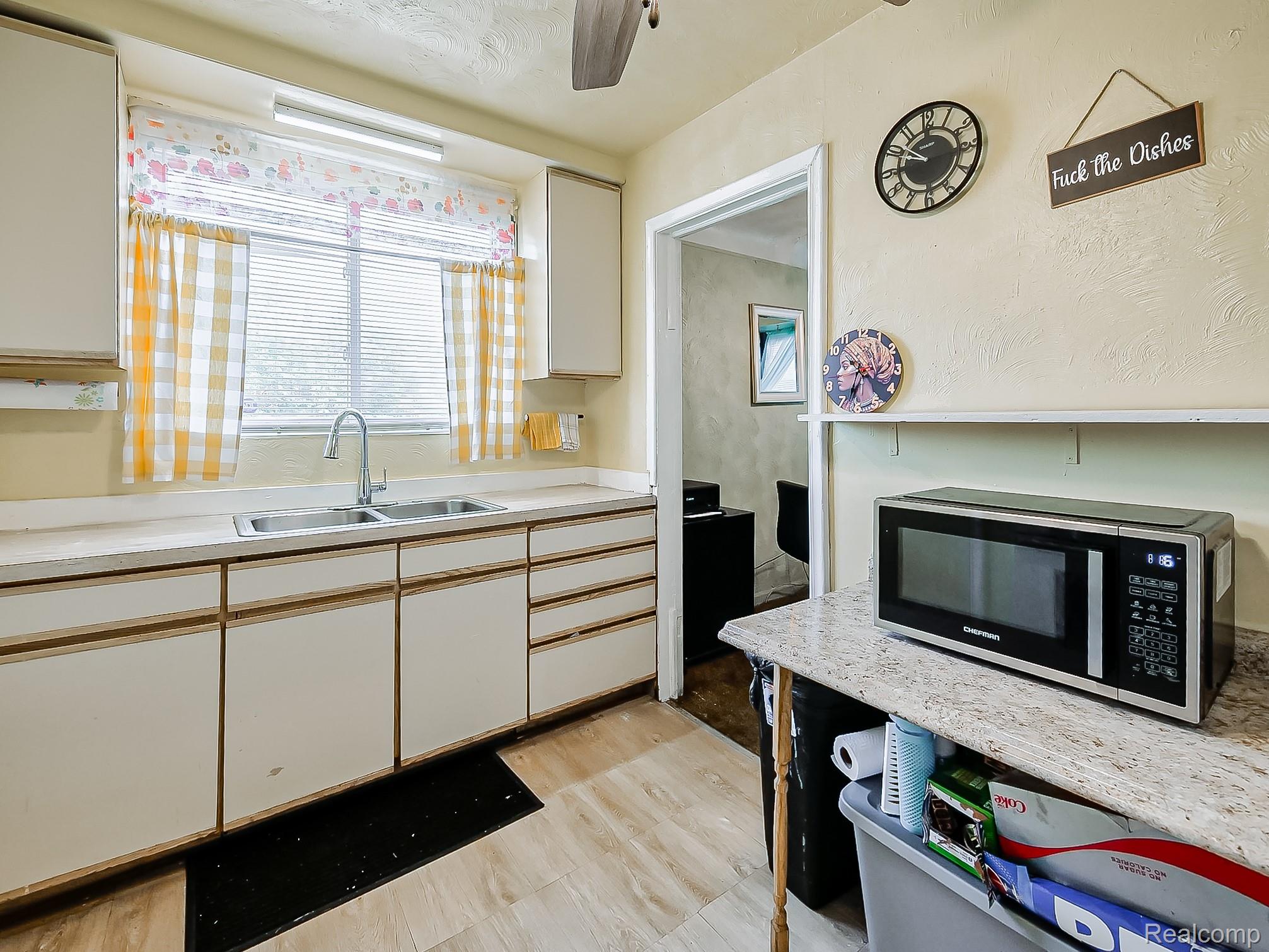 12877 Ardmore Street Property Photo 5