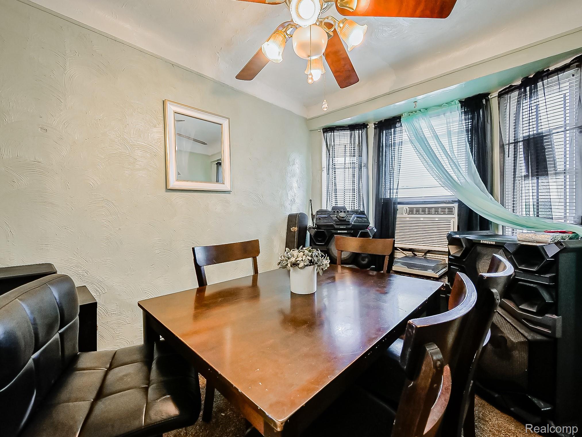12877 Ardmore Street Property Photo 6