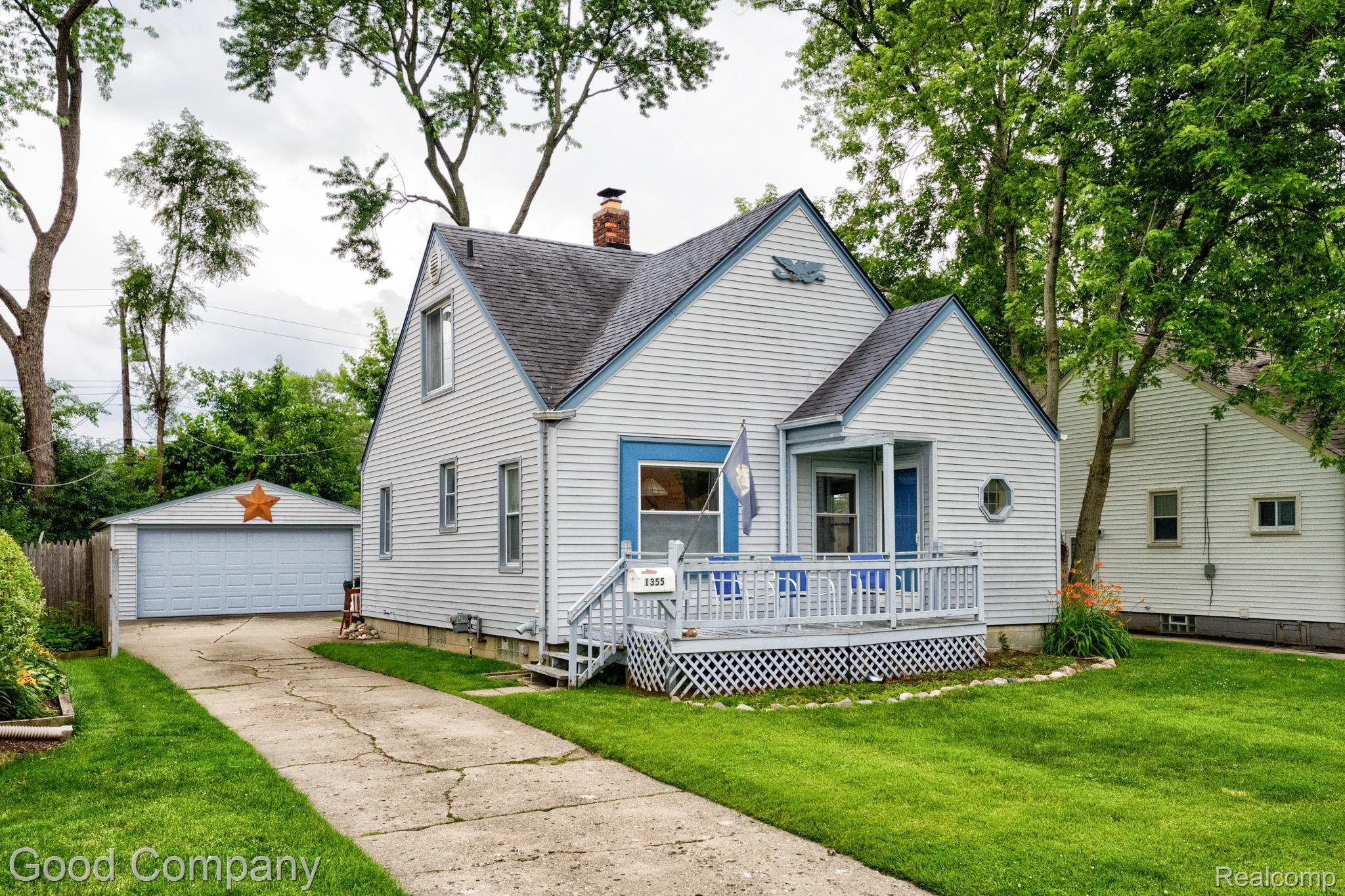 1355 Harvard Road Property Photo 1