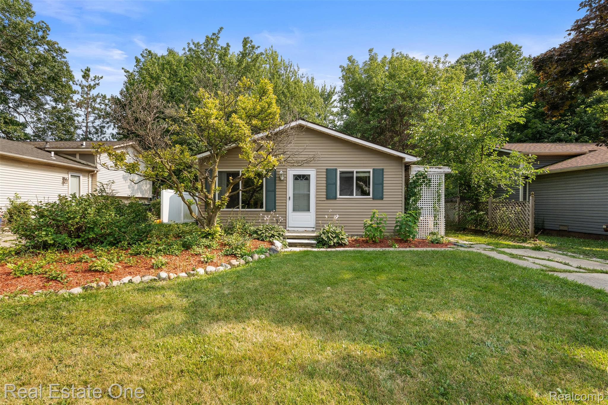 718 Miller Road Property Photo 1