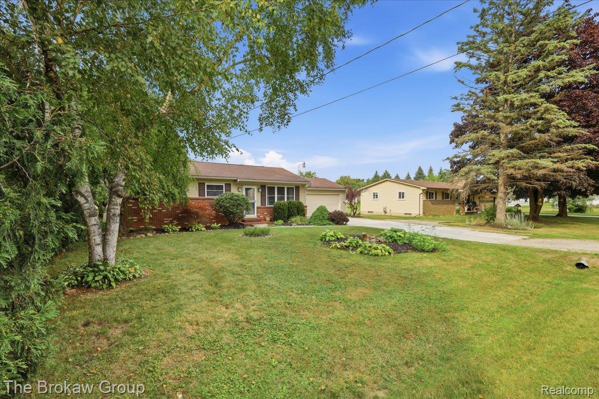 1250 Kingston Avenue Property Photo 4