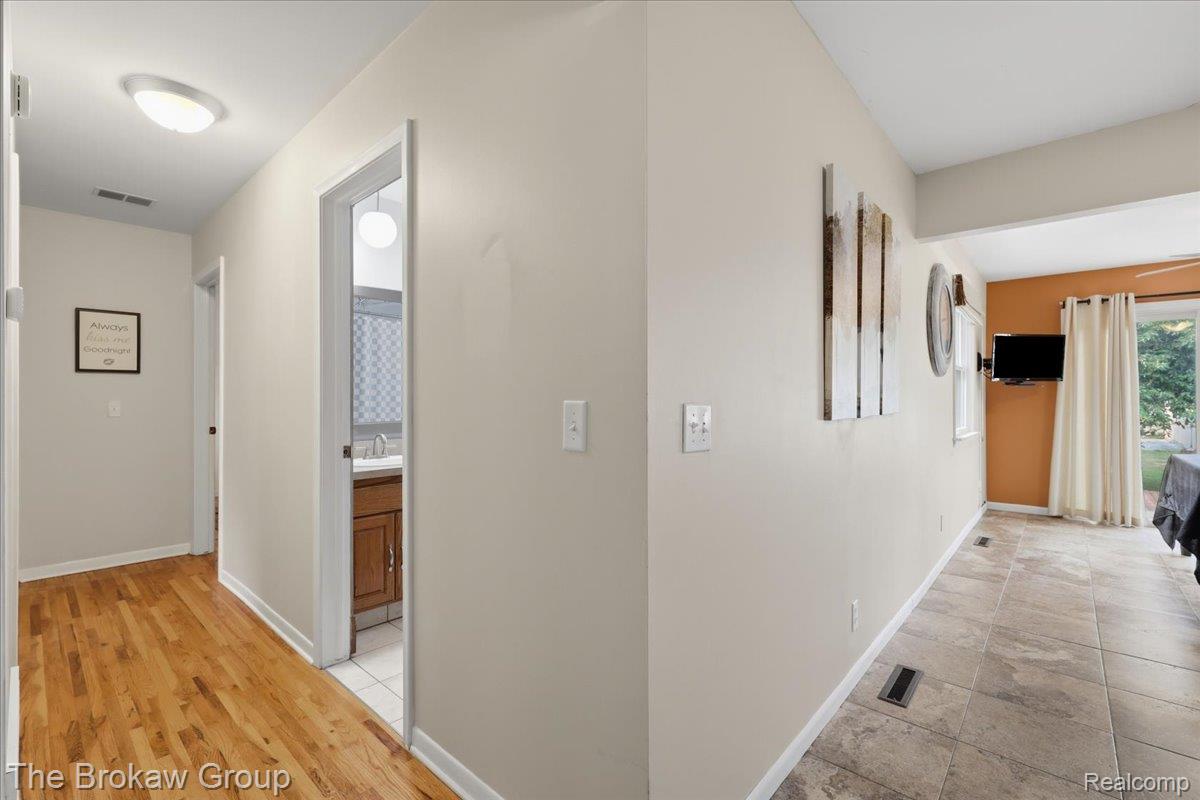 1250 Kingston Avenue Property Photo 14