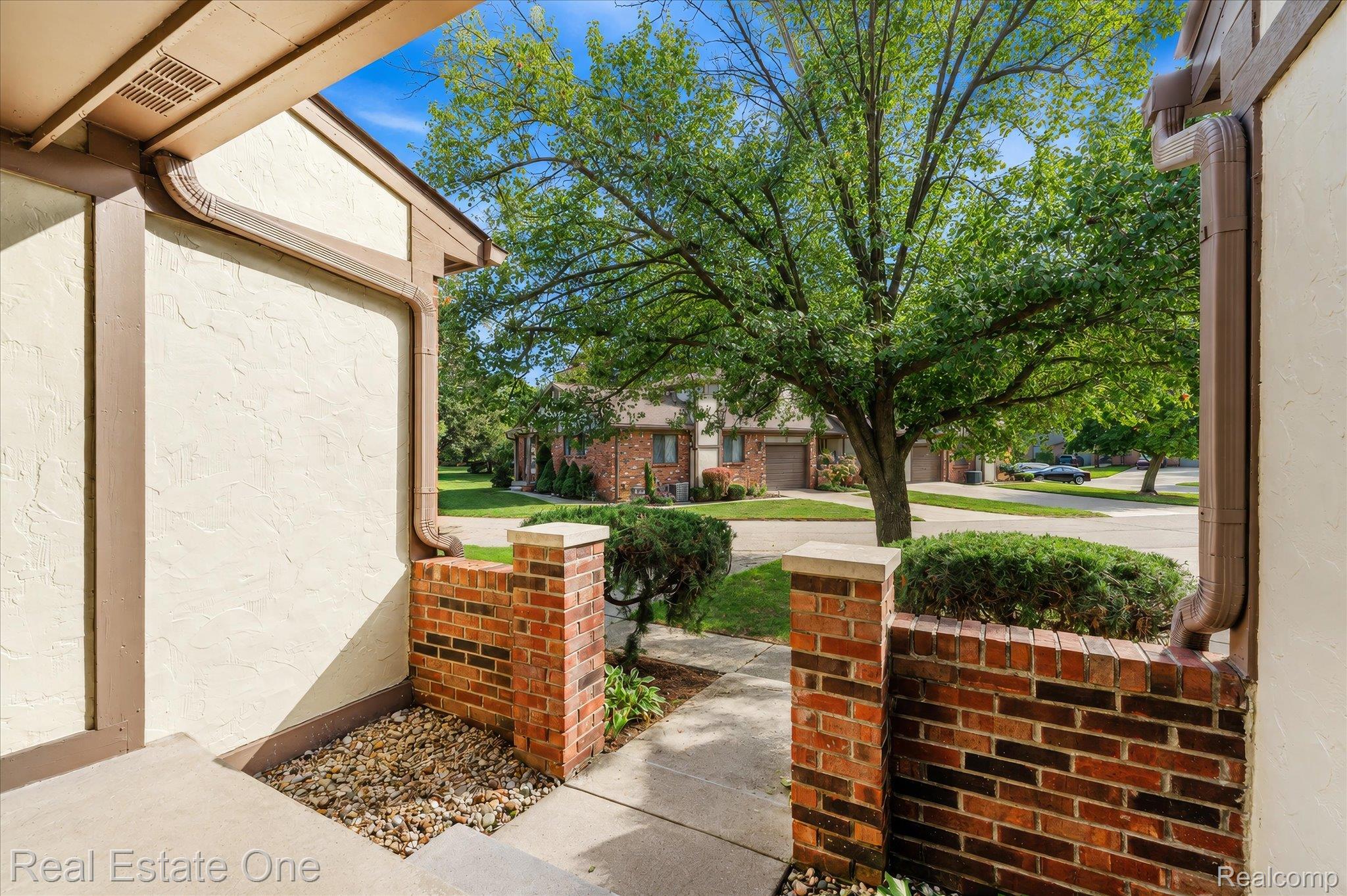 1918 Allenway Court 110 Property Photo 5