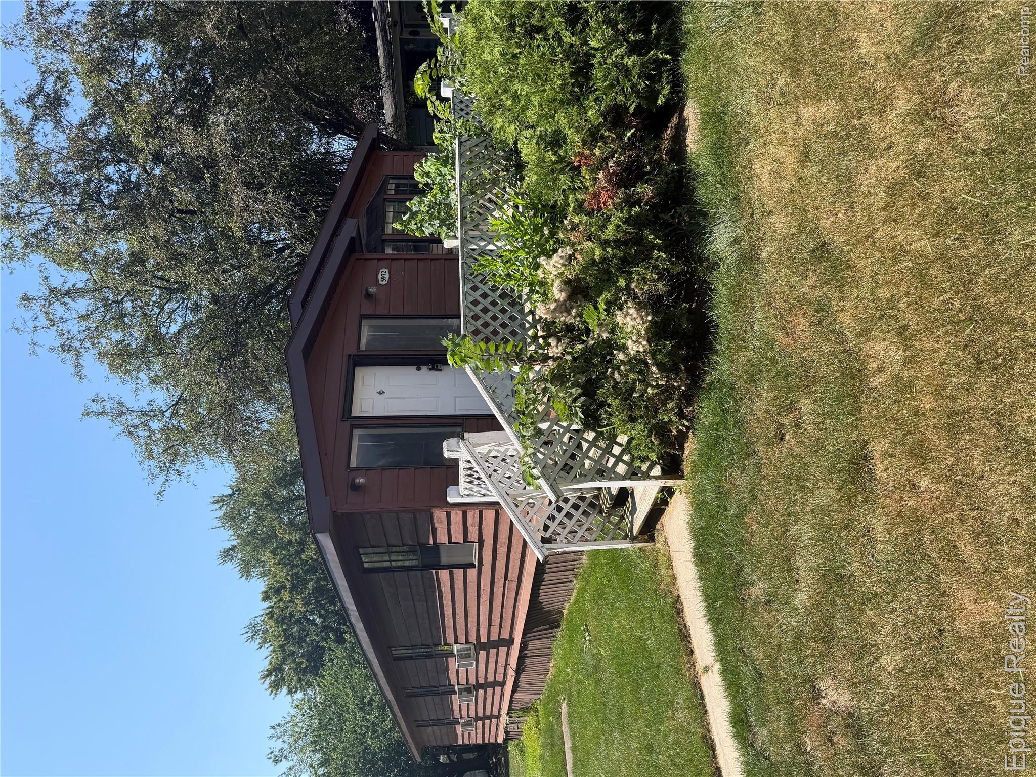 5972 Vernon Street Property Photo 1