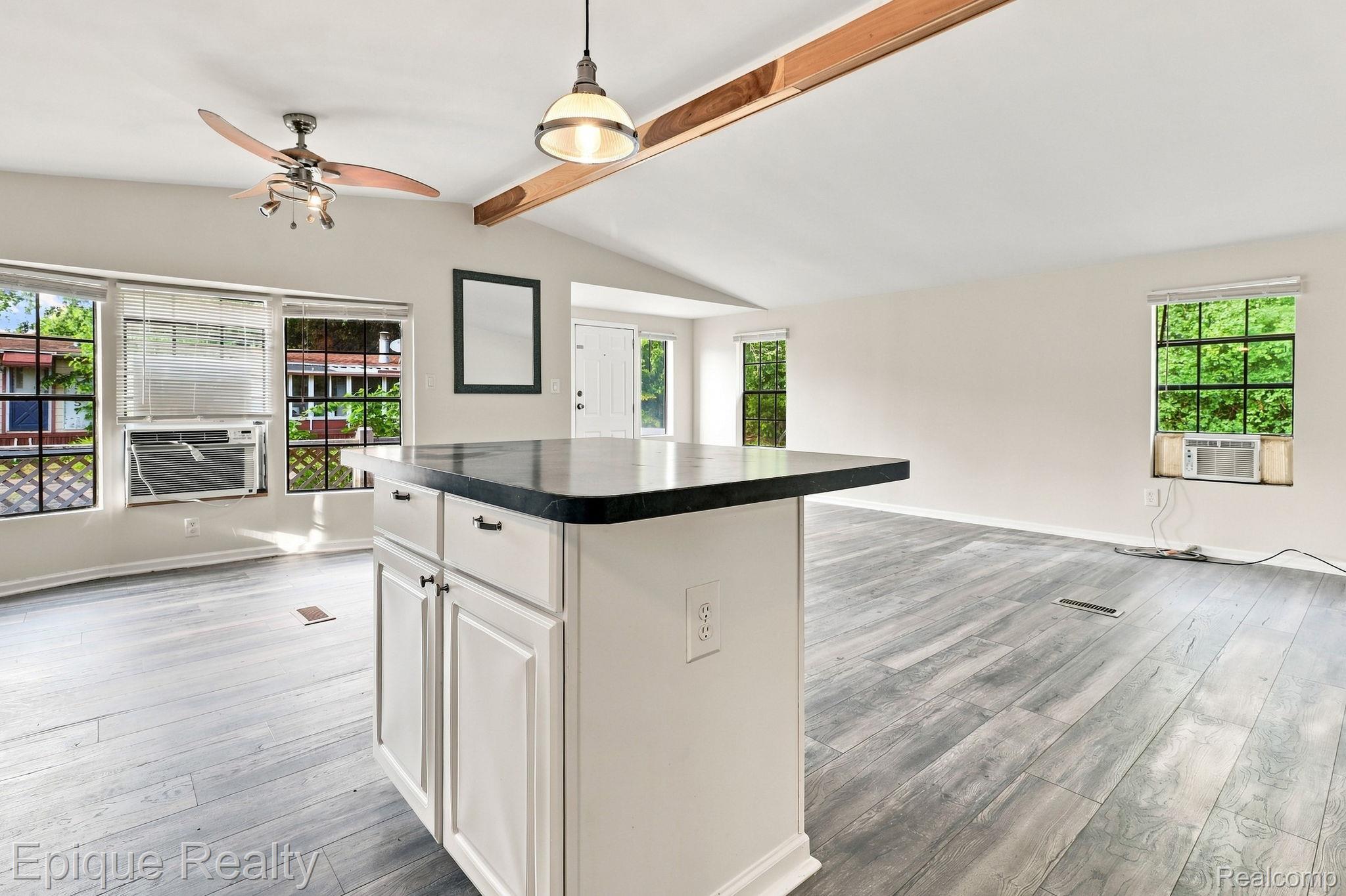 5972 Vernon Street Property Photo 14
