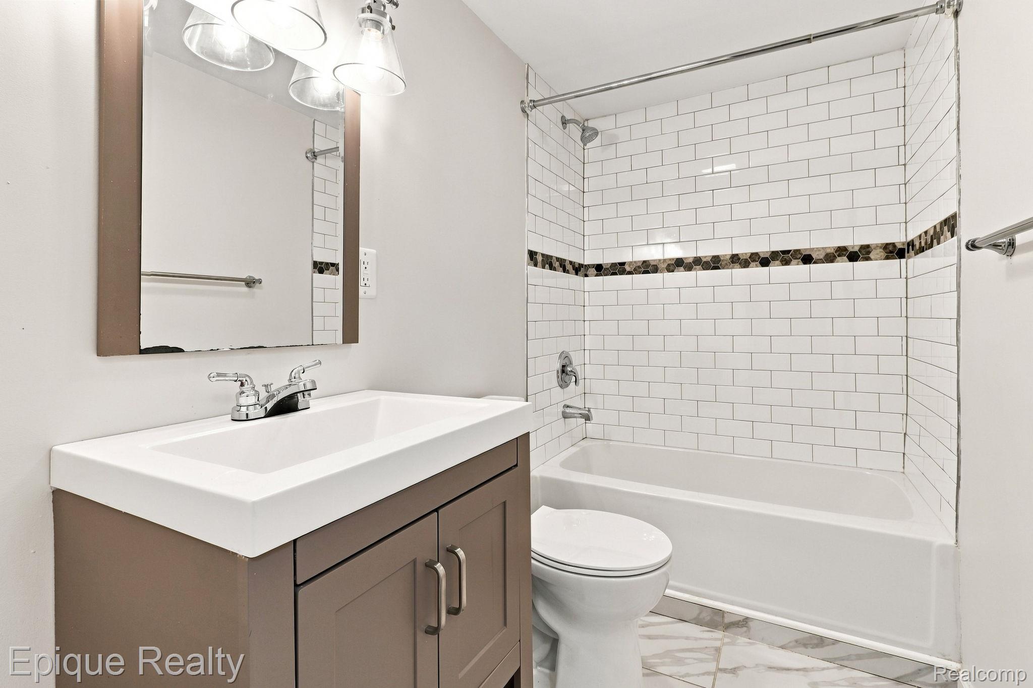 5972 Vernon Street Property Photo 17