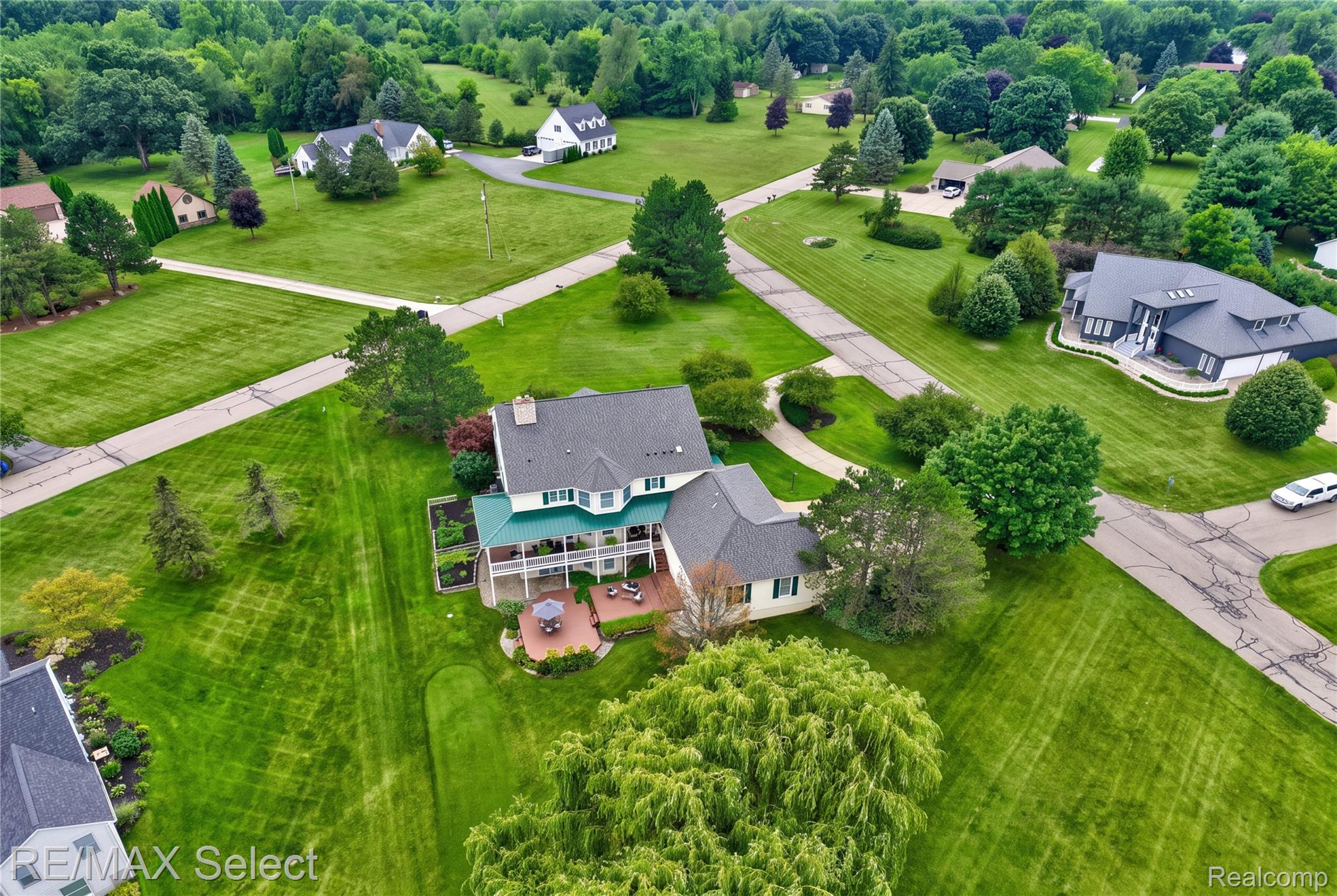 8211 Burleigh Road Property Photo 15