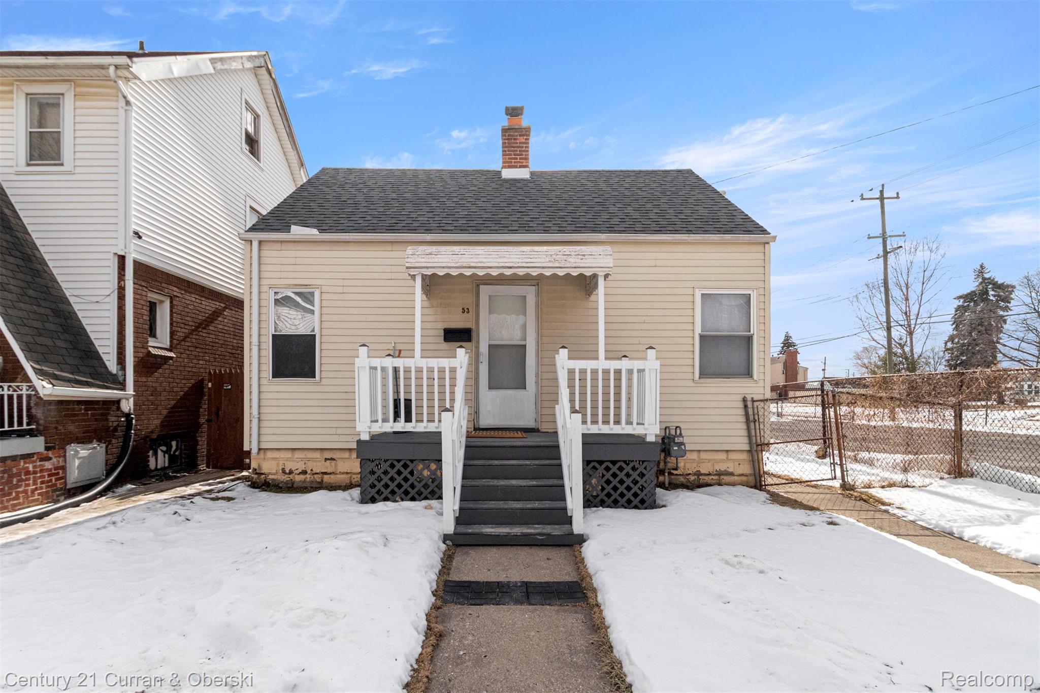 53 W Charlotte Street Property Photo 1