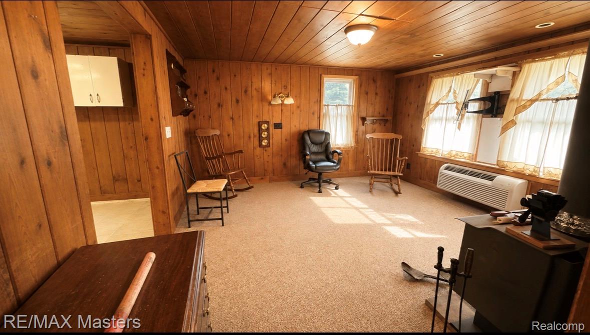 1401 Knott Road Property Photo 4