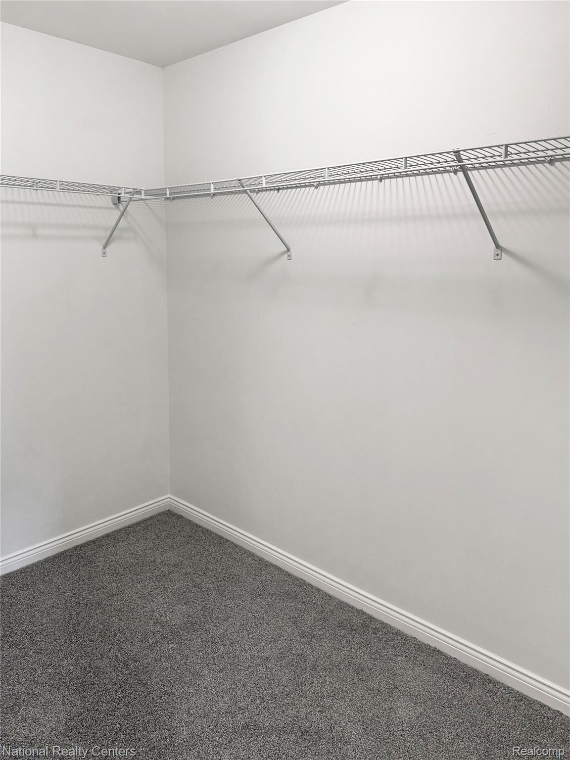 388 Devonshire Drive 28 Property Photo 19