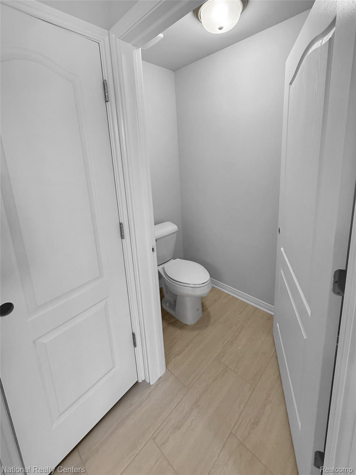 388 Devonshire Drive 28 Property Photo 22