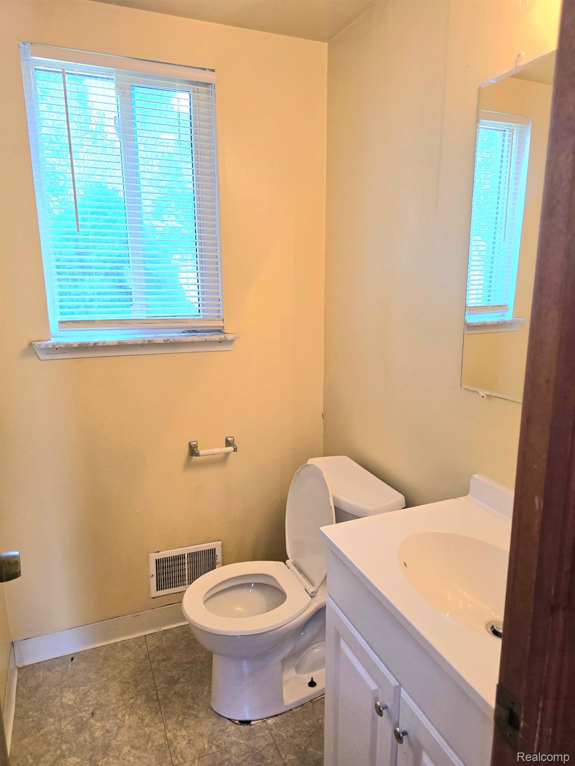 8702 Hazelton Street Property Photo 8