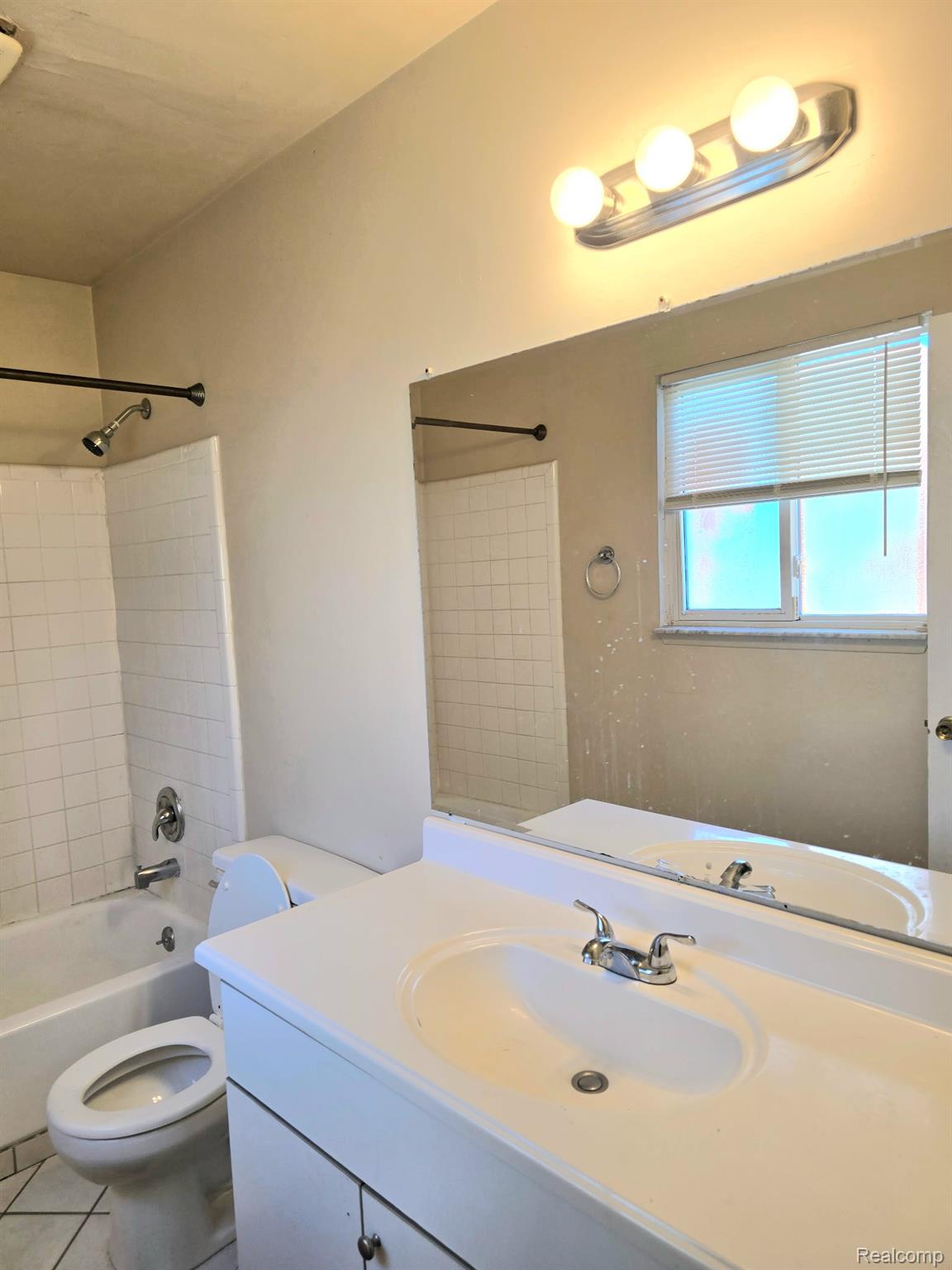 8702 Hazelton Street Property Photo 10