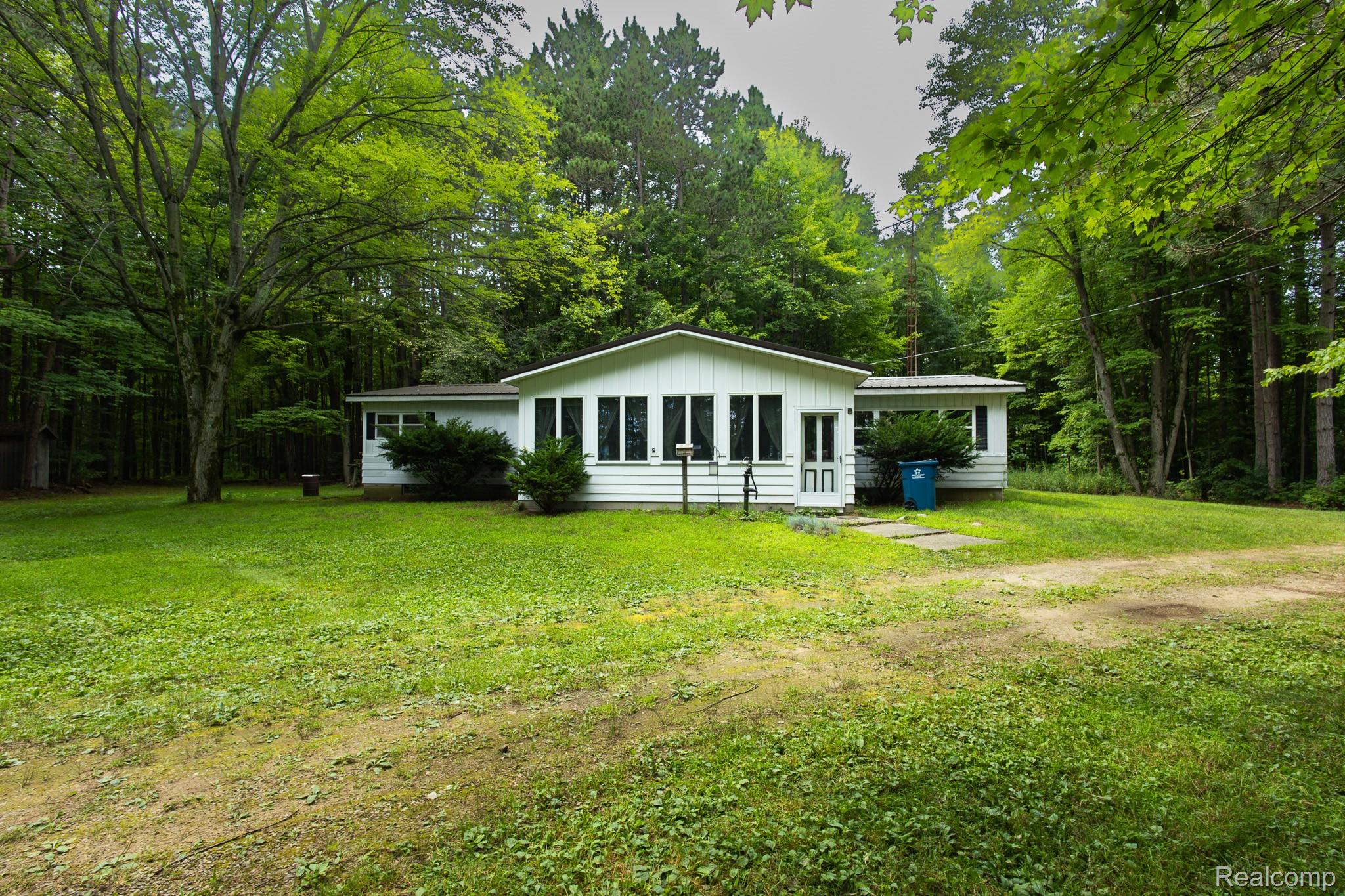 7800 Oak Road Property Photo 1