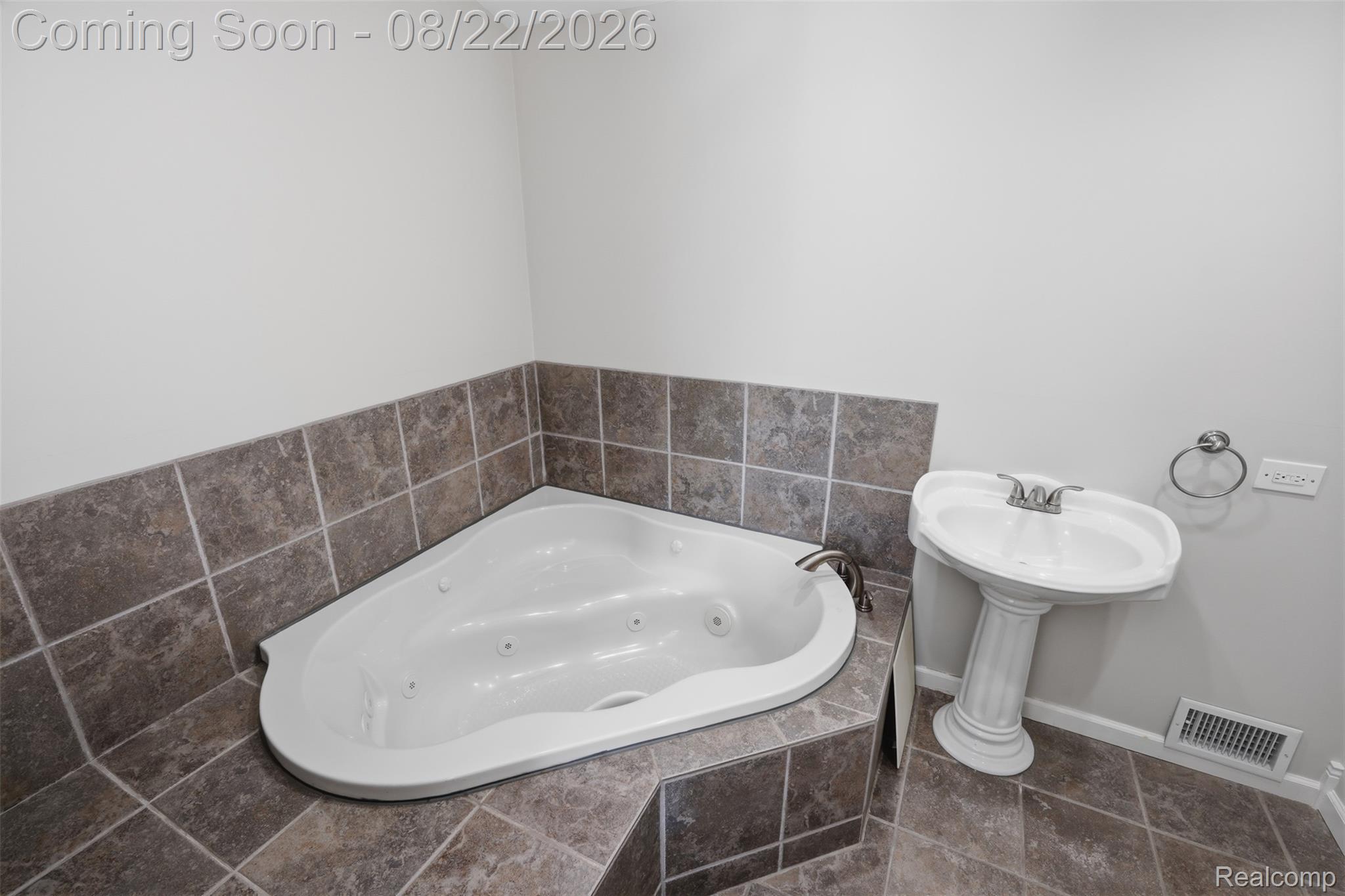 1188 Trailside Boulevard Property Photo 29